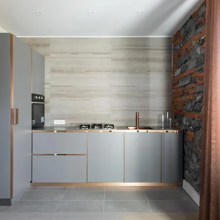 Bellevue Borghi * コモ