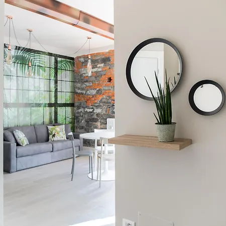 Bellevue Borghi * コモ